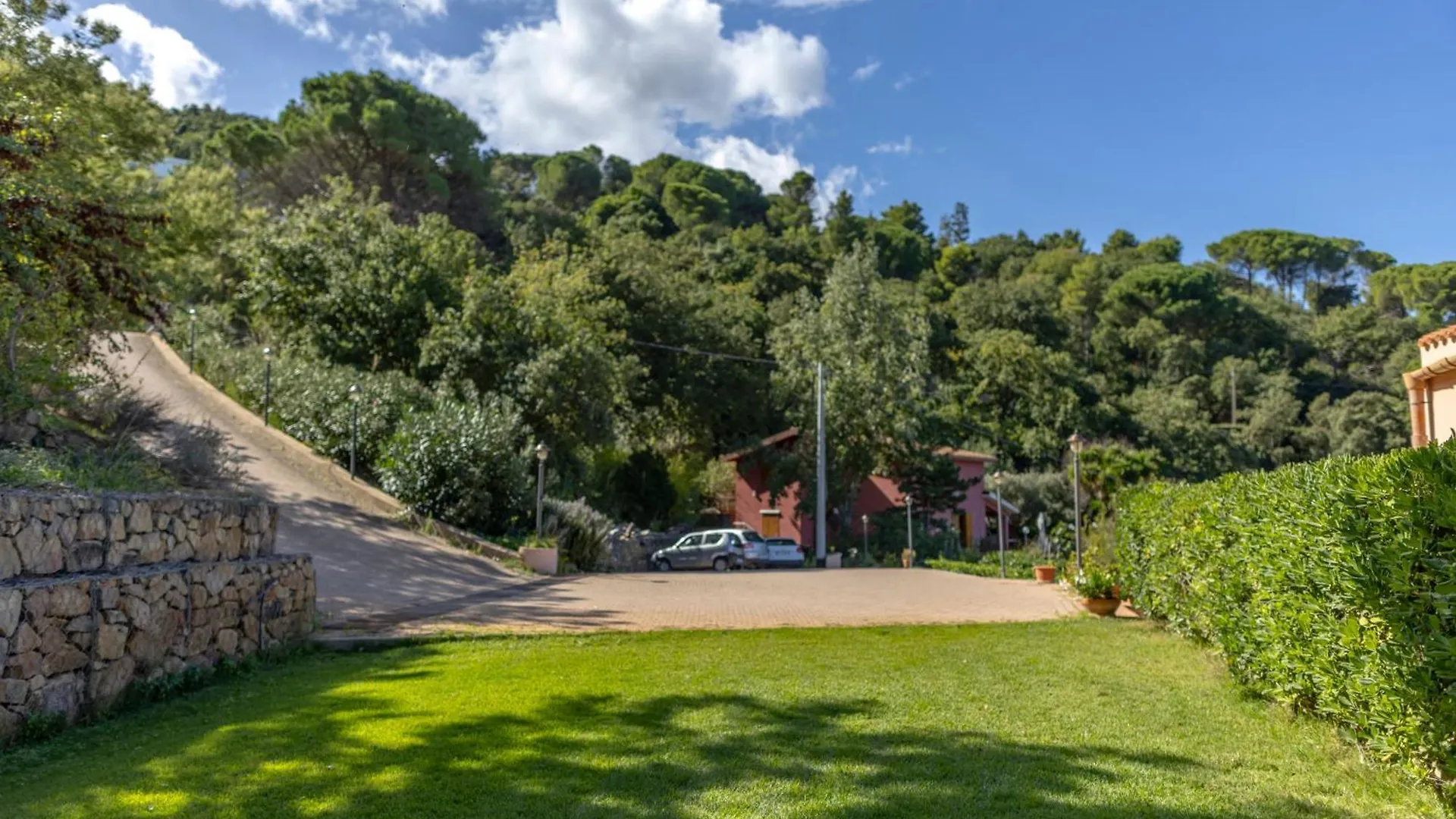 *** Bed & Breakfast B&B Le Ginestre Italy