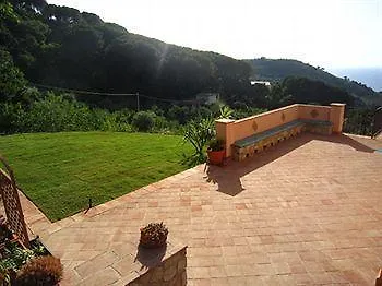 B&B Le Ginestre Bed & Breakfast